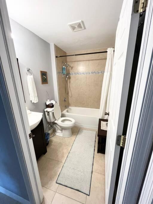 קייפ קורל Debbie'S 3-Bedroom Apartment In A Duplex מראה חיצוני תמונה