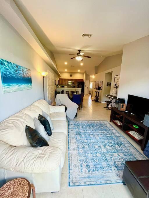 קייפ קורל Debbie'S 3-Bedroom Apartment In A Duplex מראה חיצוני תמונה